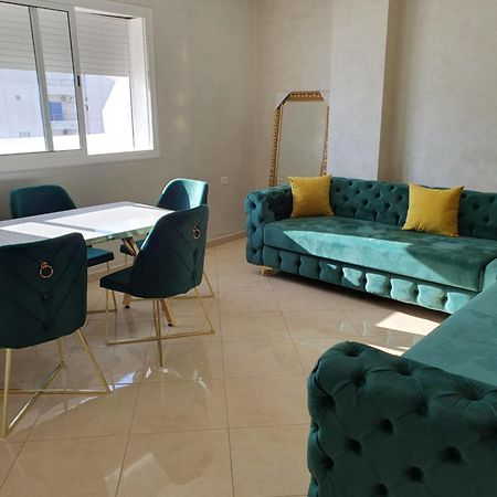 Appartement Meuble Avec Terrasse A 盖尼特拉 外观 照片